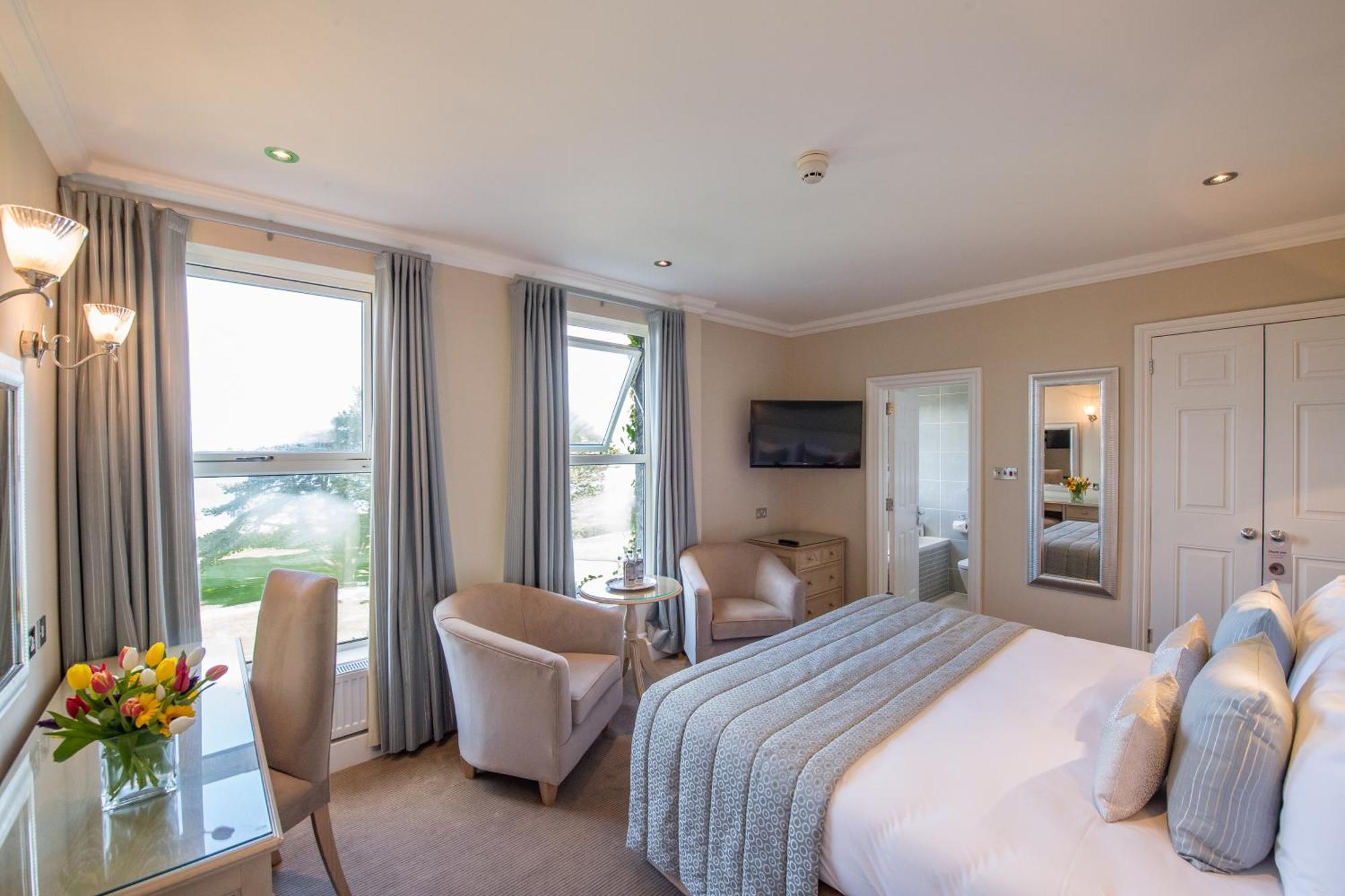The Carlyon Bay Hotel And Spa St Austell Bagian luar foto